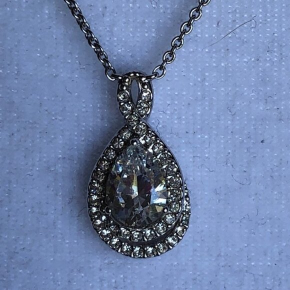 N Hallmark Silver CZ Teardrop Cluster Infinity Necklace - Picture 9 of 16